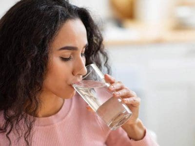 woman-drinking-water